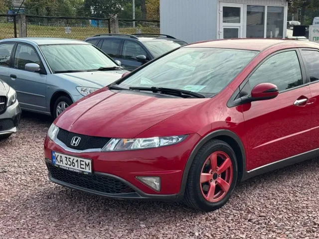 Honda Civic - фото 1