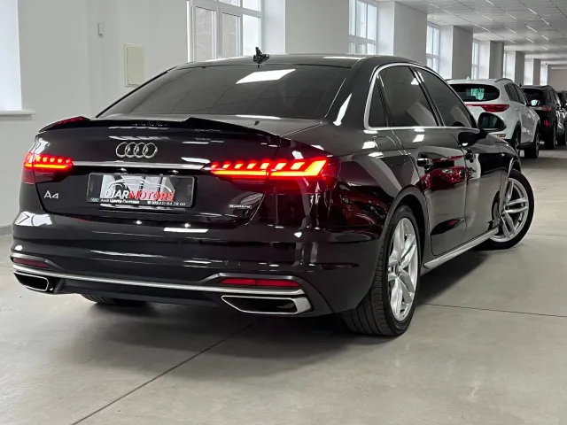 Audi A4 - фото 5