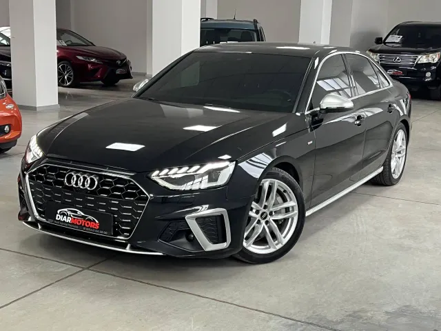 Audi A4 - фото 1