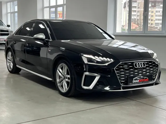 Audi A4 - фото 2