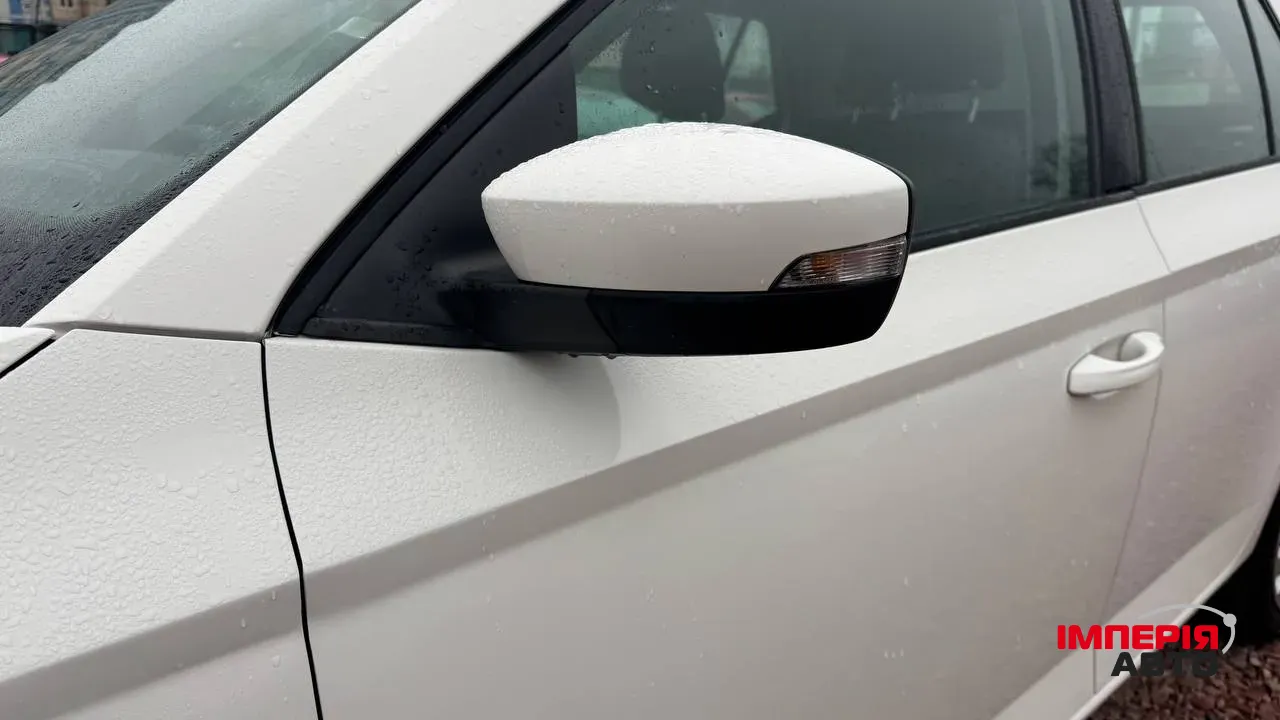 Skoda Fabia - фото 14