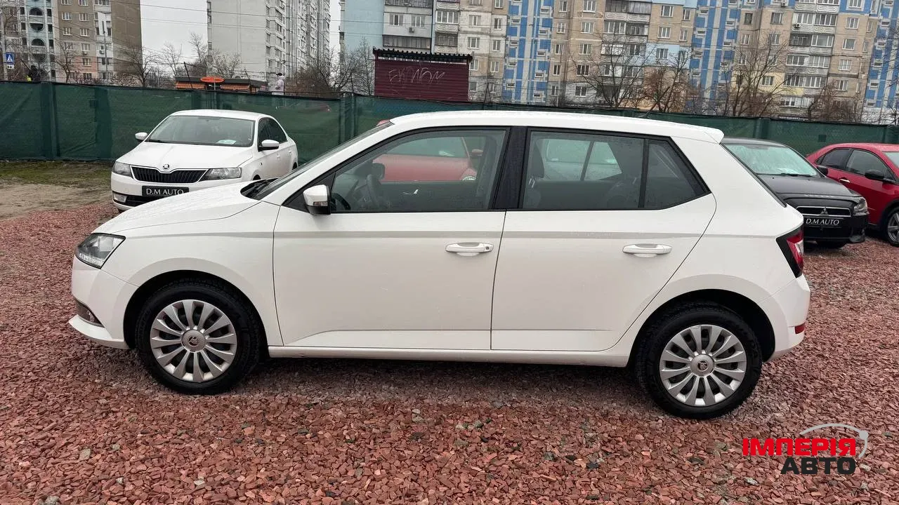 Skoda Fabia - фото 7