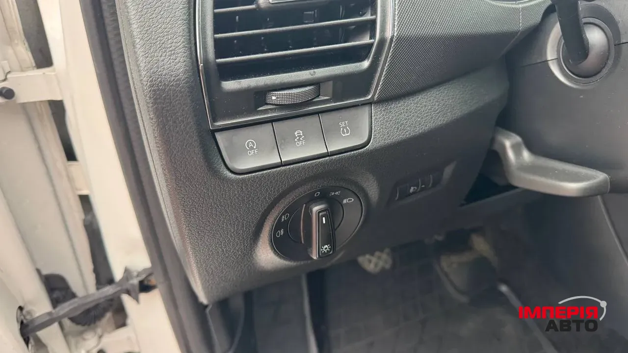 Skoda Fabia - фото 20