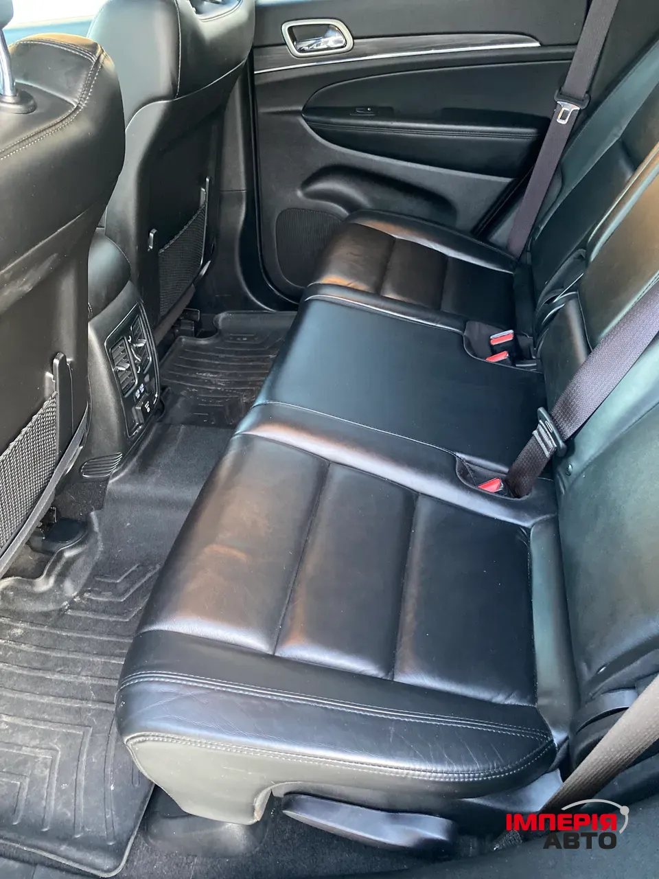 Jeep Grand Cherokee - фото 10