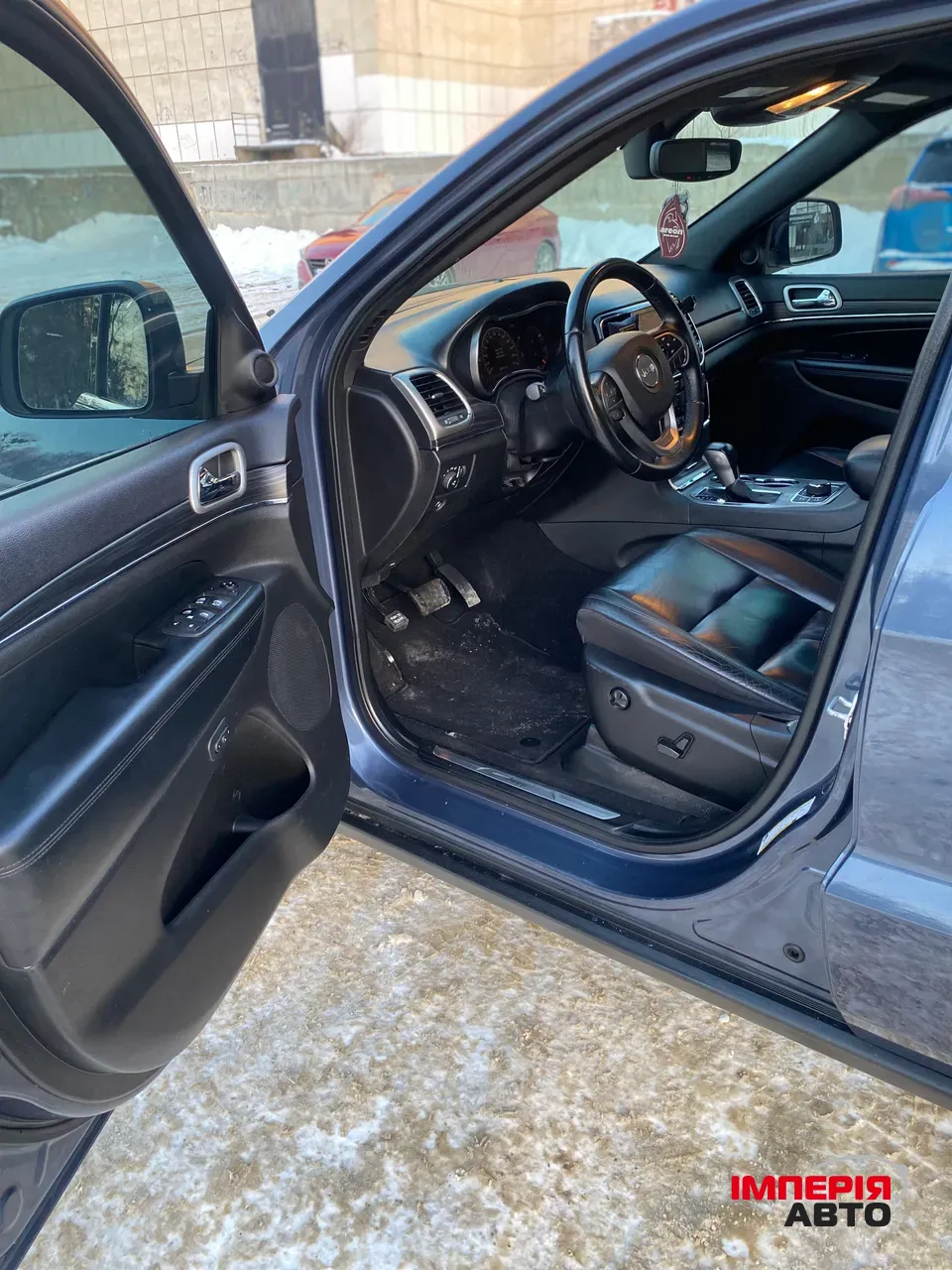 Jeep Grand Cherokee - фото 15