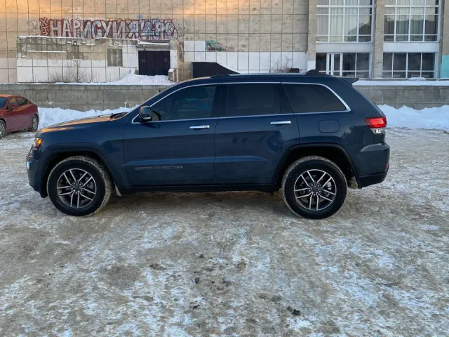 Jeep Grand Cherokee - фото 3