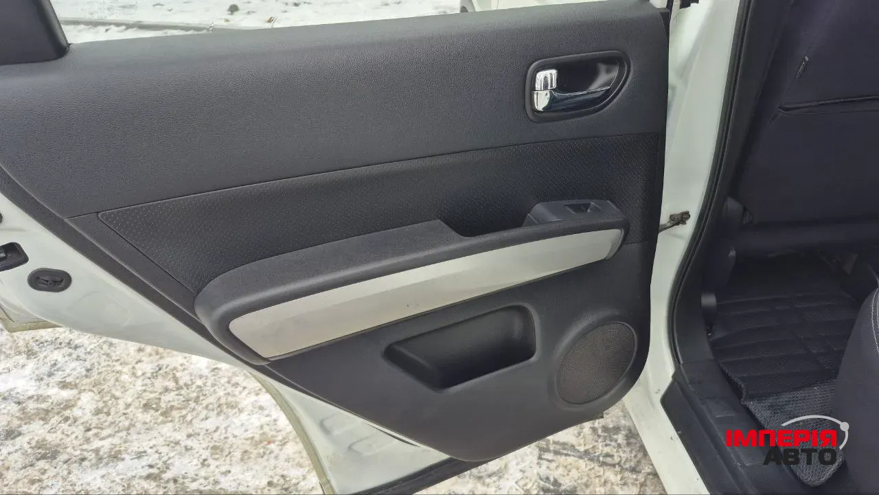 Nissan X-Trail - фото 11