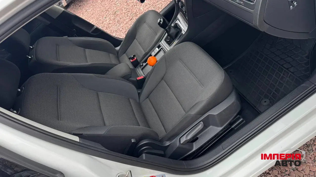 Volkswagen Golf - фото 33