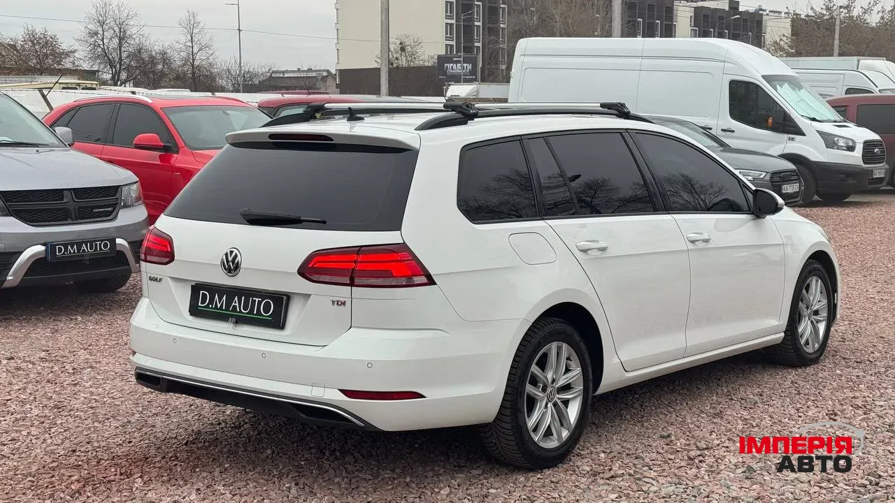 Volkswagen Golf - фото 5