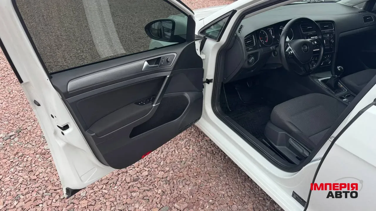 Volkswagen Golf - фото 13