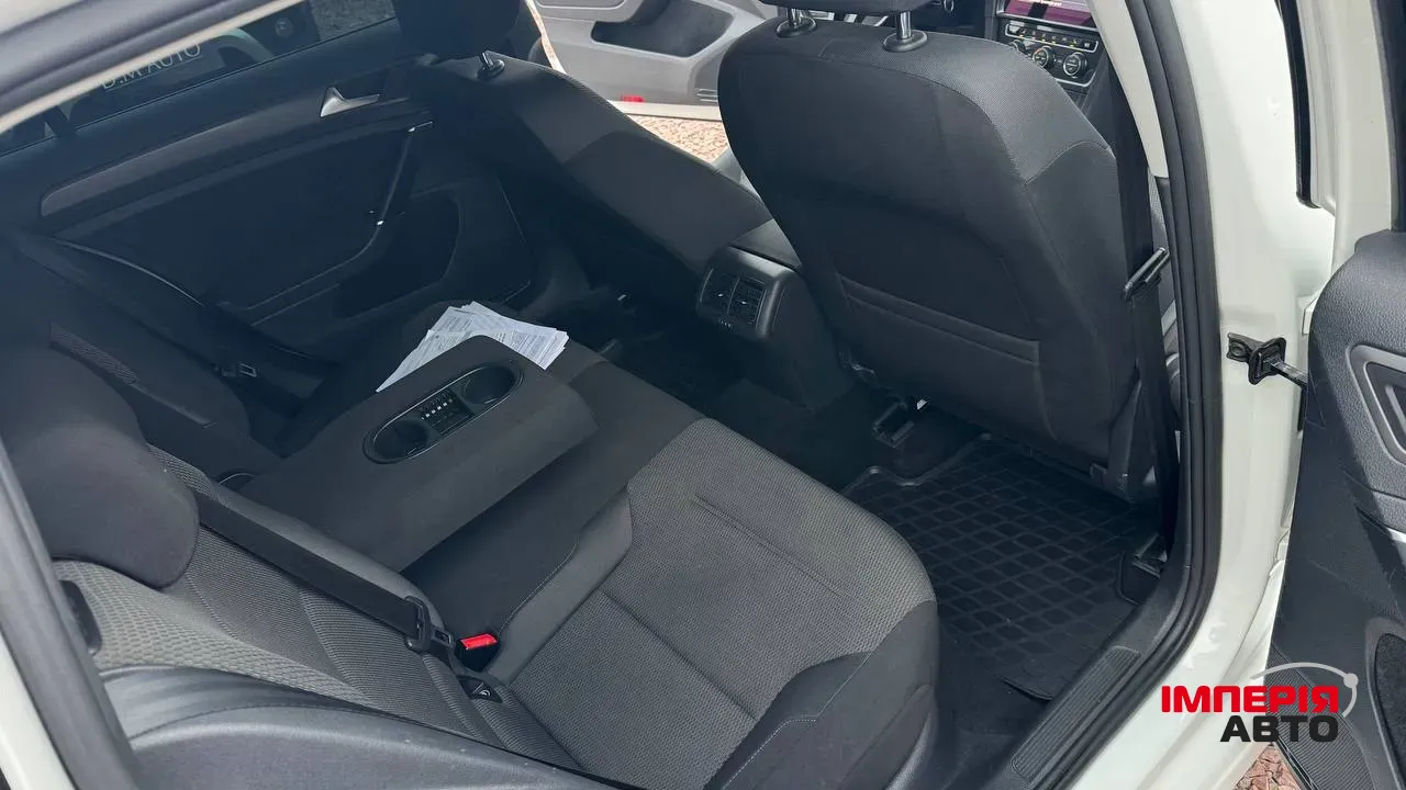 Volkswagen Golf - фото 34