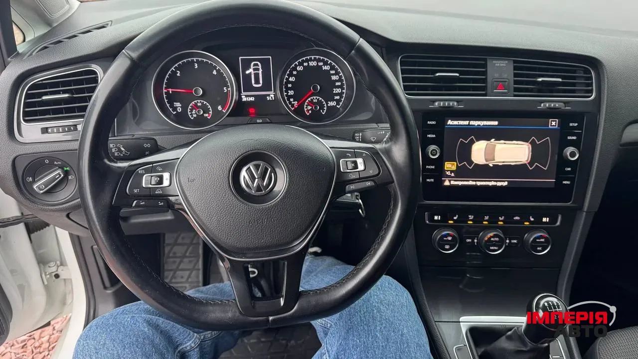 Volkswagen Golf - фото 21