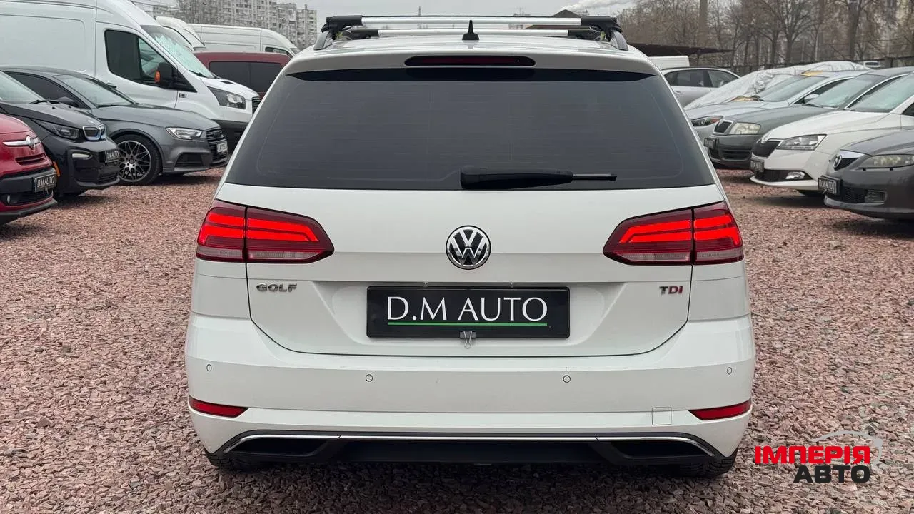 Volkswagen Golf - фото 6