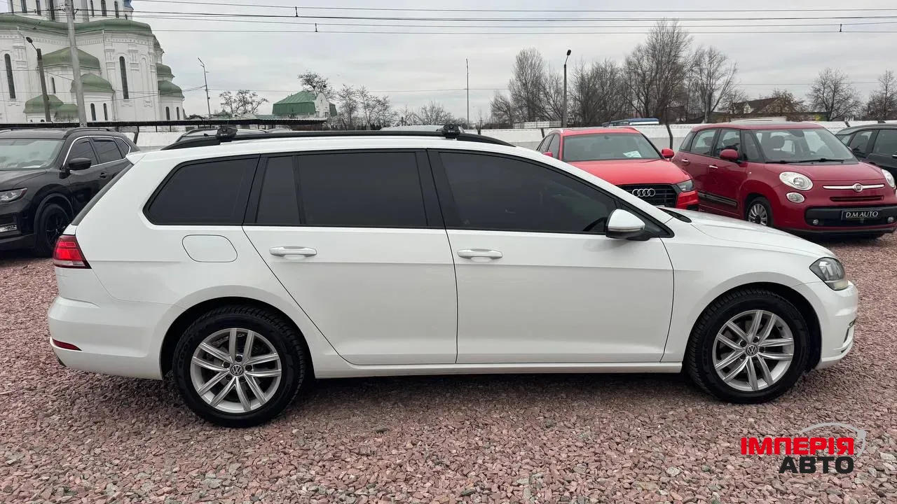 Volkswagen Golf - фото 3