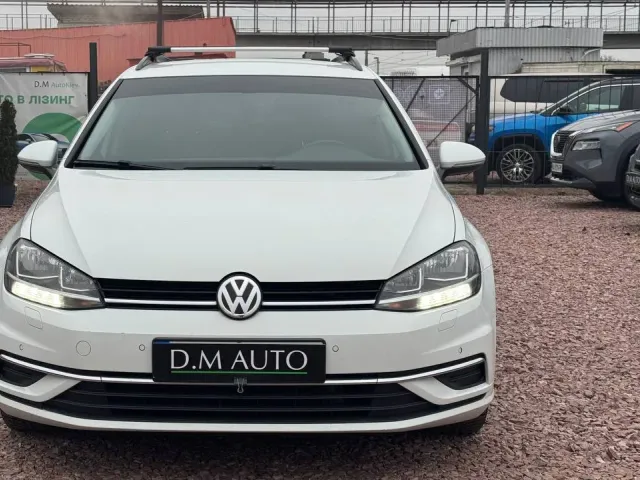 Volkswagen Golf - фото 2