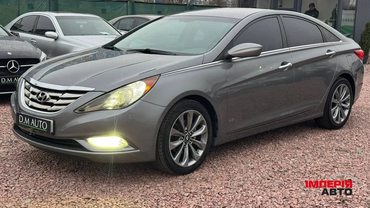 Hyundai Sonata - фото 1