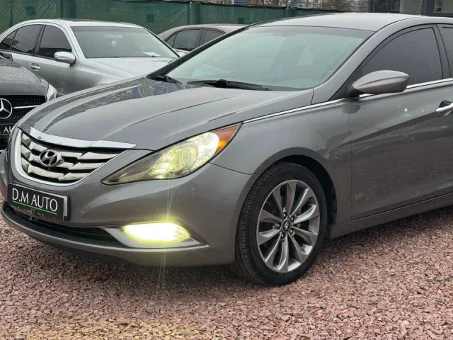 Hyundai Sonata - фото 1