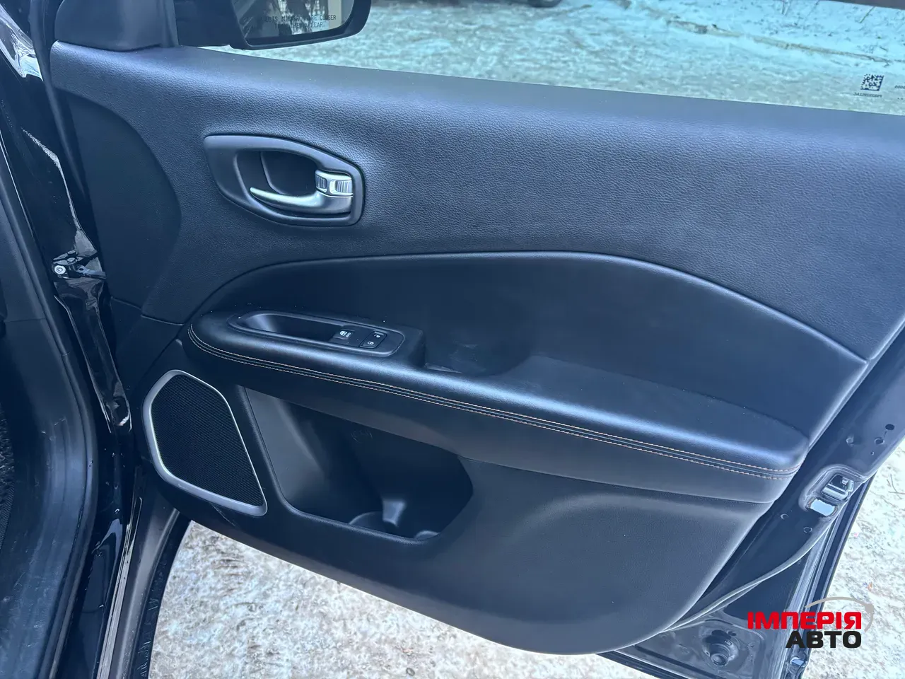 Jeep Compass - фото 8