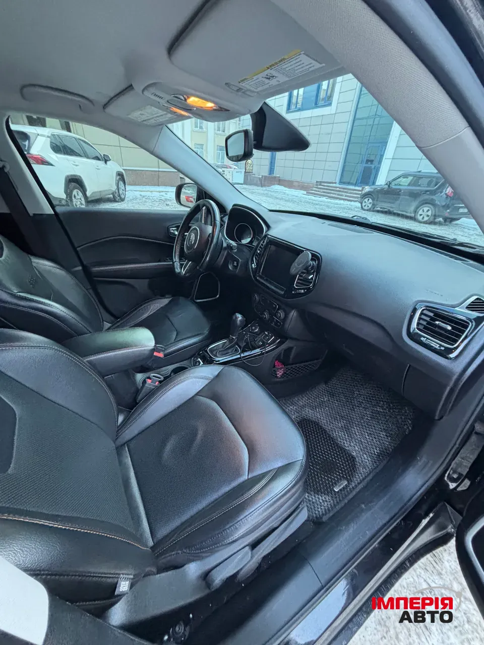 Jeep Compass - фото 7