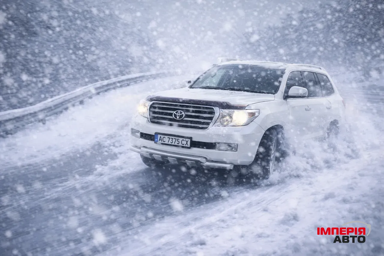 Toyota Land Cruiser - фото 1