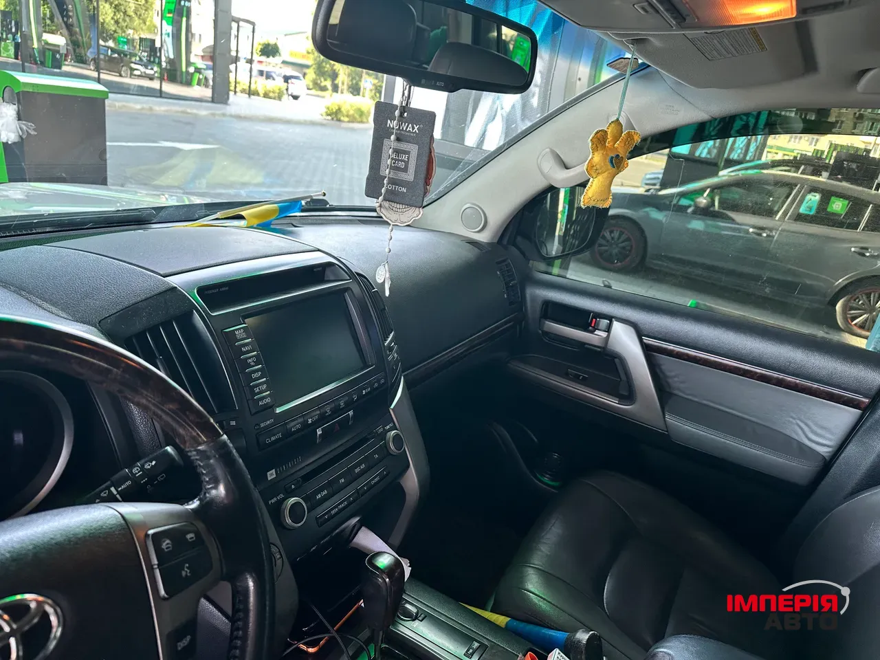 Toyota Land Cruiser - фото 2