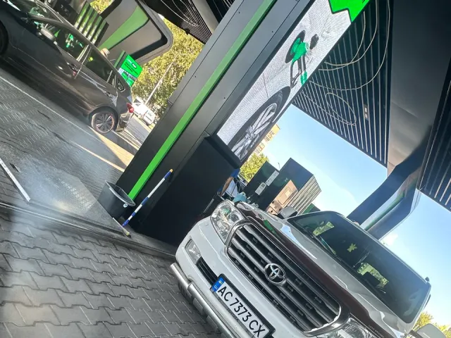 Toyota Land Cruiser - фото 4