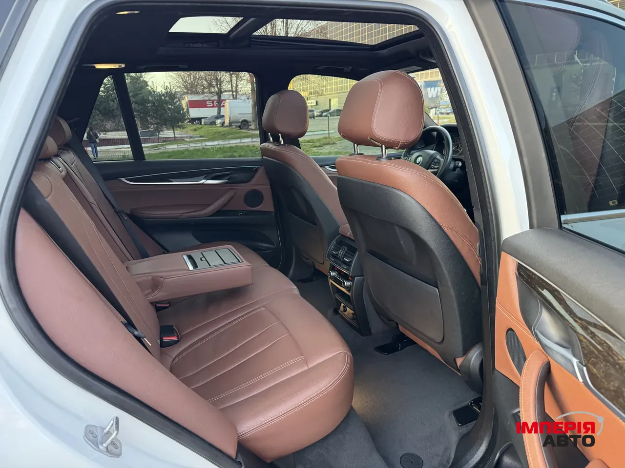 BMW X5 - фото 24