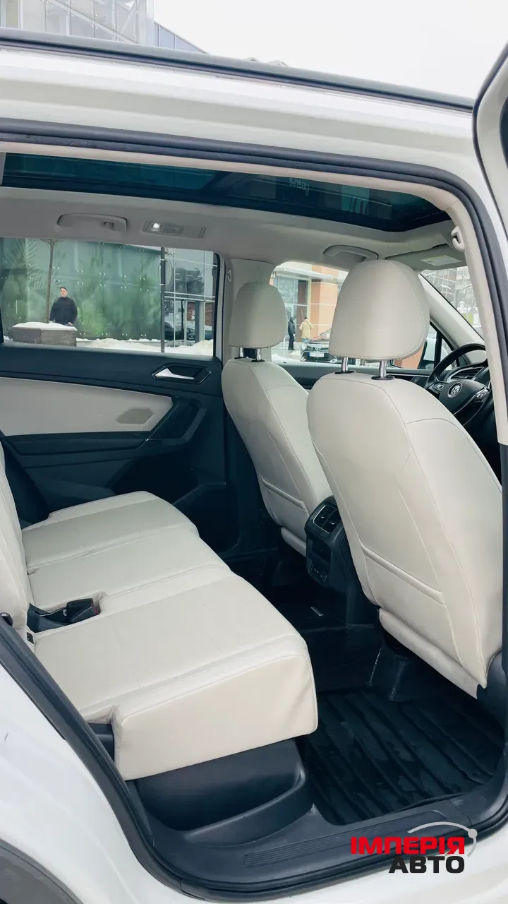 Volkswagen Tiguan - фото 12