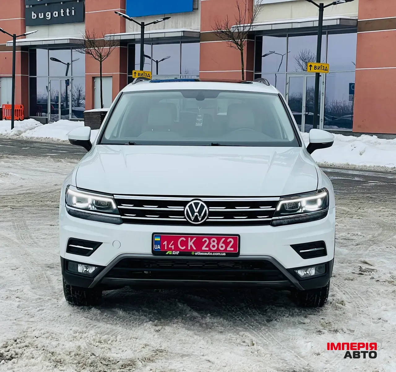 Volkswagen Tiguan - фото 8