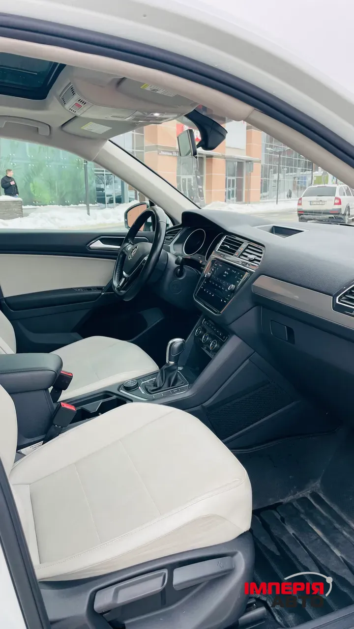Volkswagen Tiguan - фото 11