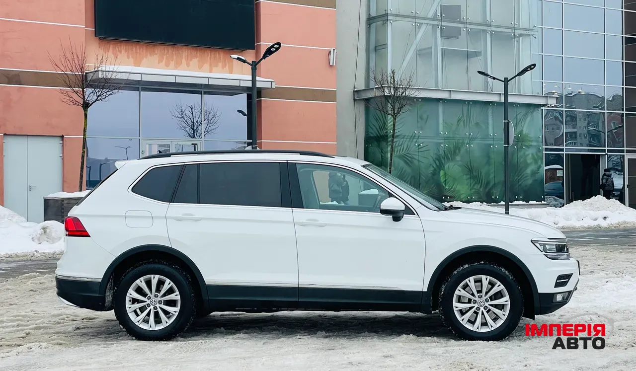 Volkswagen Tiguan - фото 10