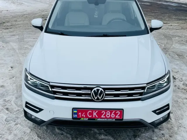 Volkswagen Tiguan - фото 2