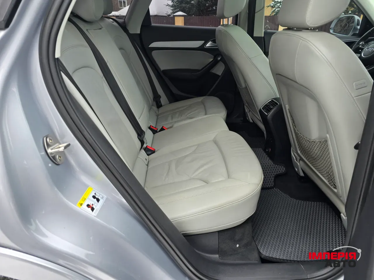 Audi Q3 - фото 14