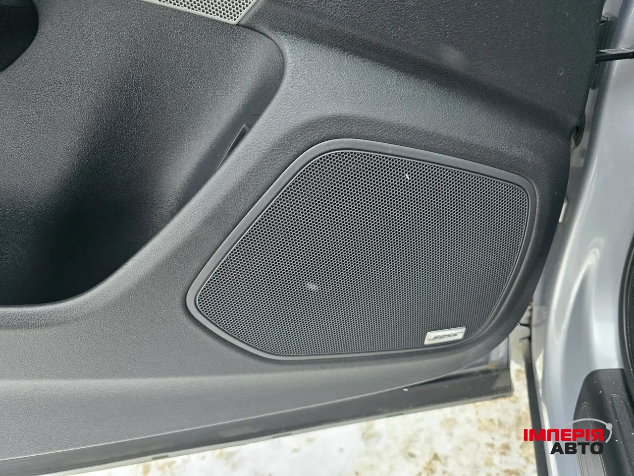 Audi Q3 - фото 19