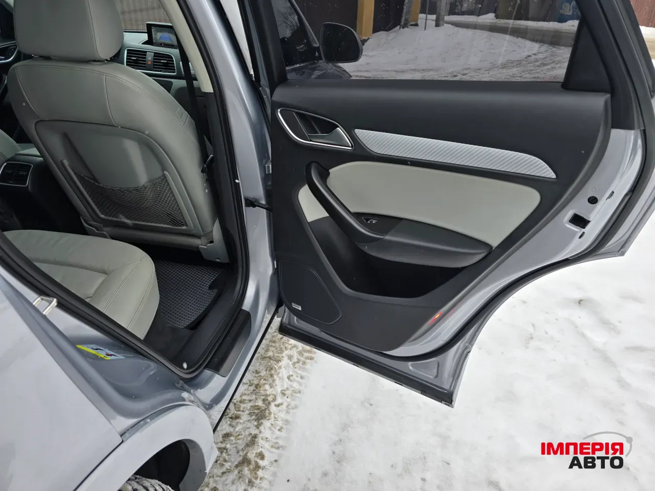 Audi Q3 - фото 15