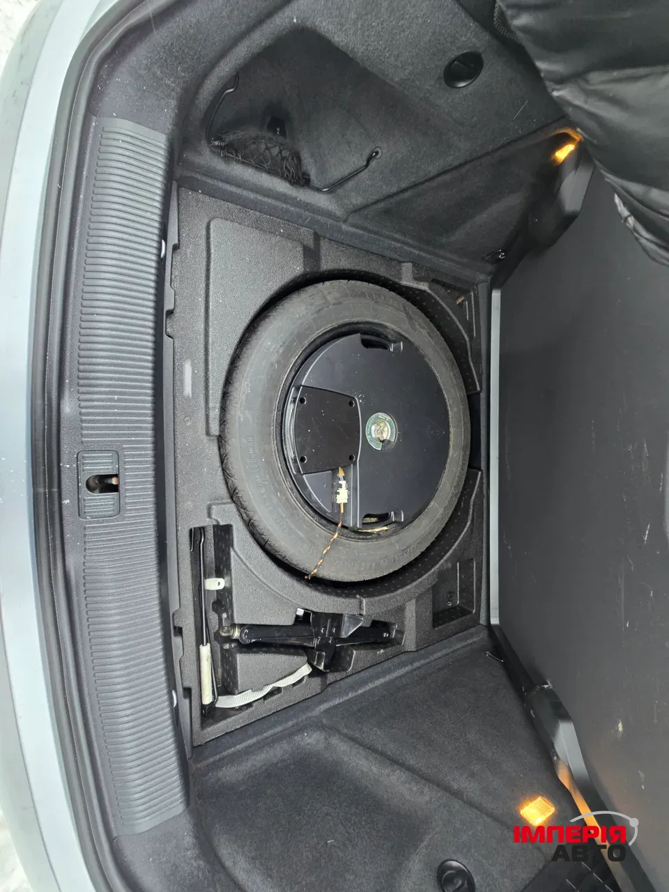 Audi Q3 - фото 10