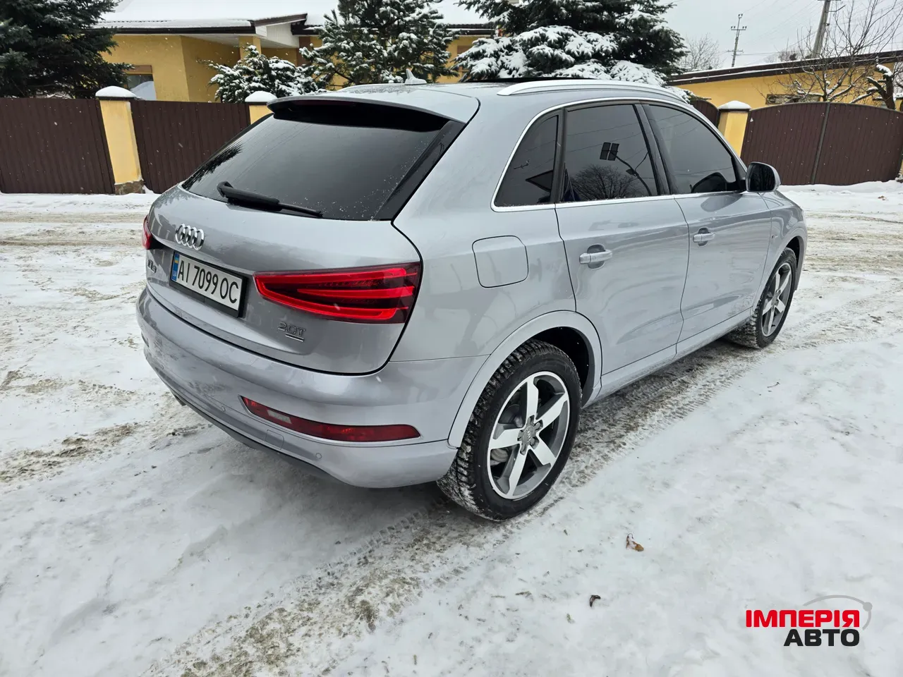 Audi Q3 - фото 24