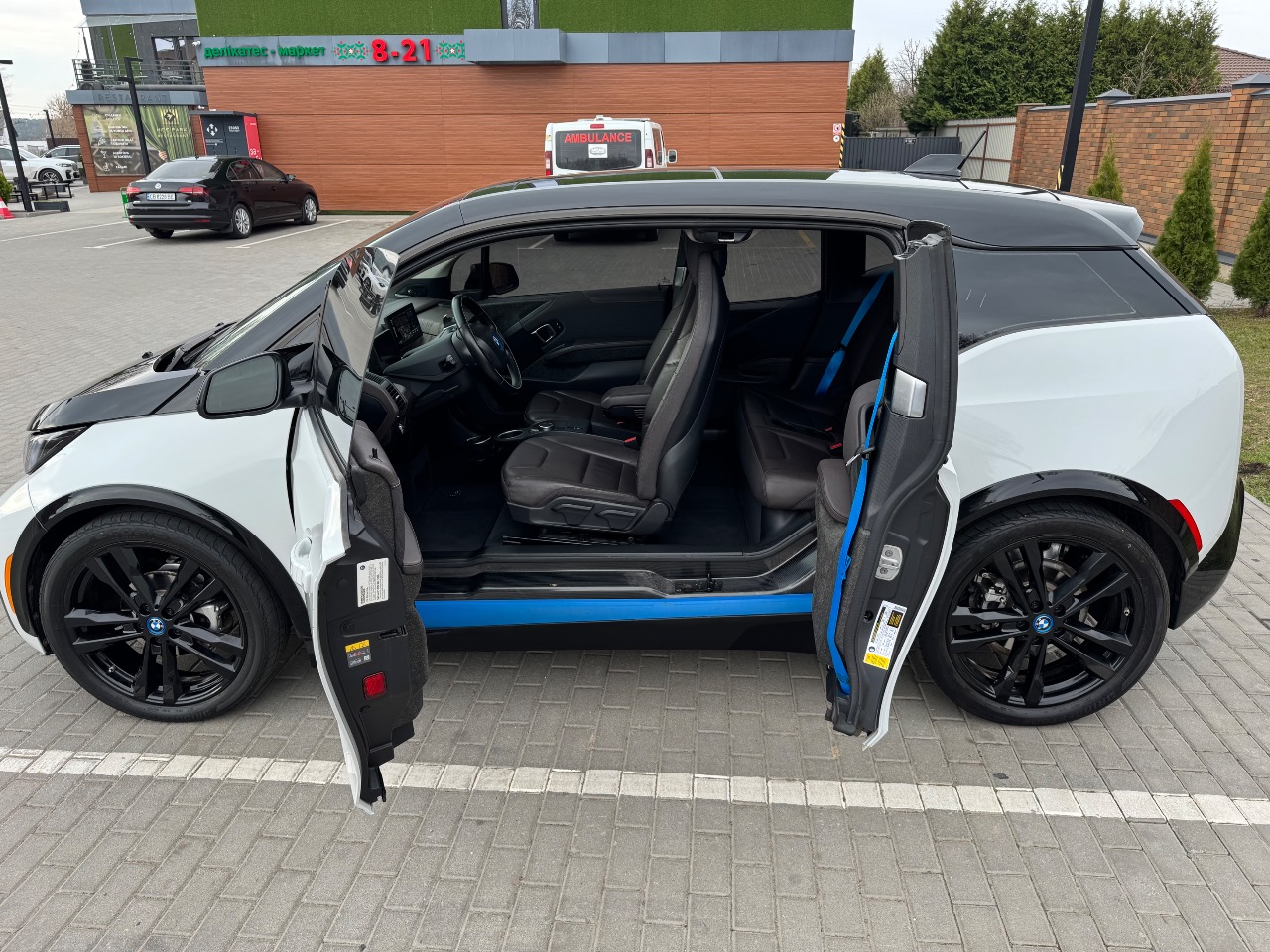 BMW i3 - фото 5