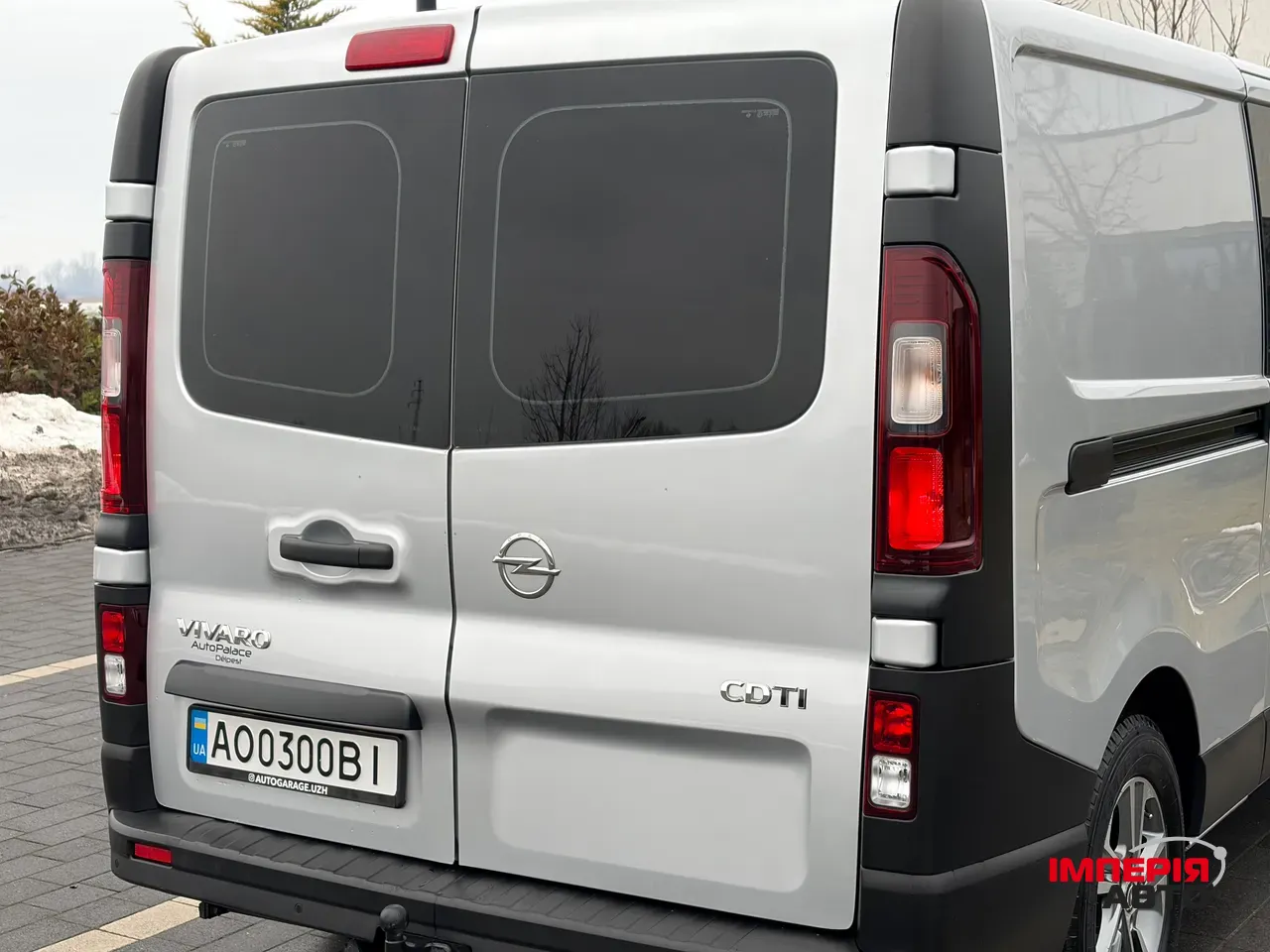 Opel Vivaro - фото 22