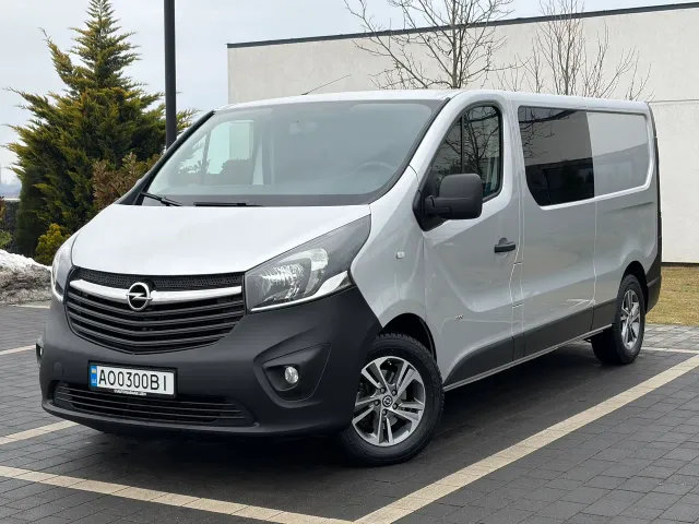 Opel Vivaro - фото 1