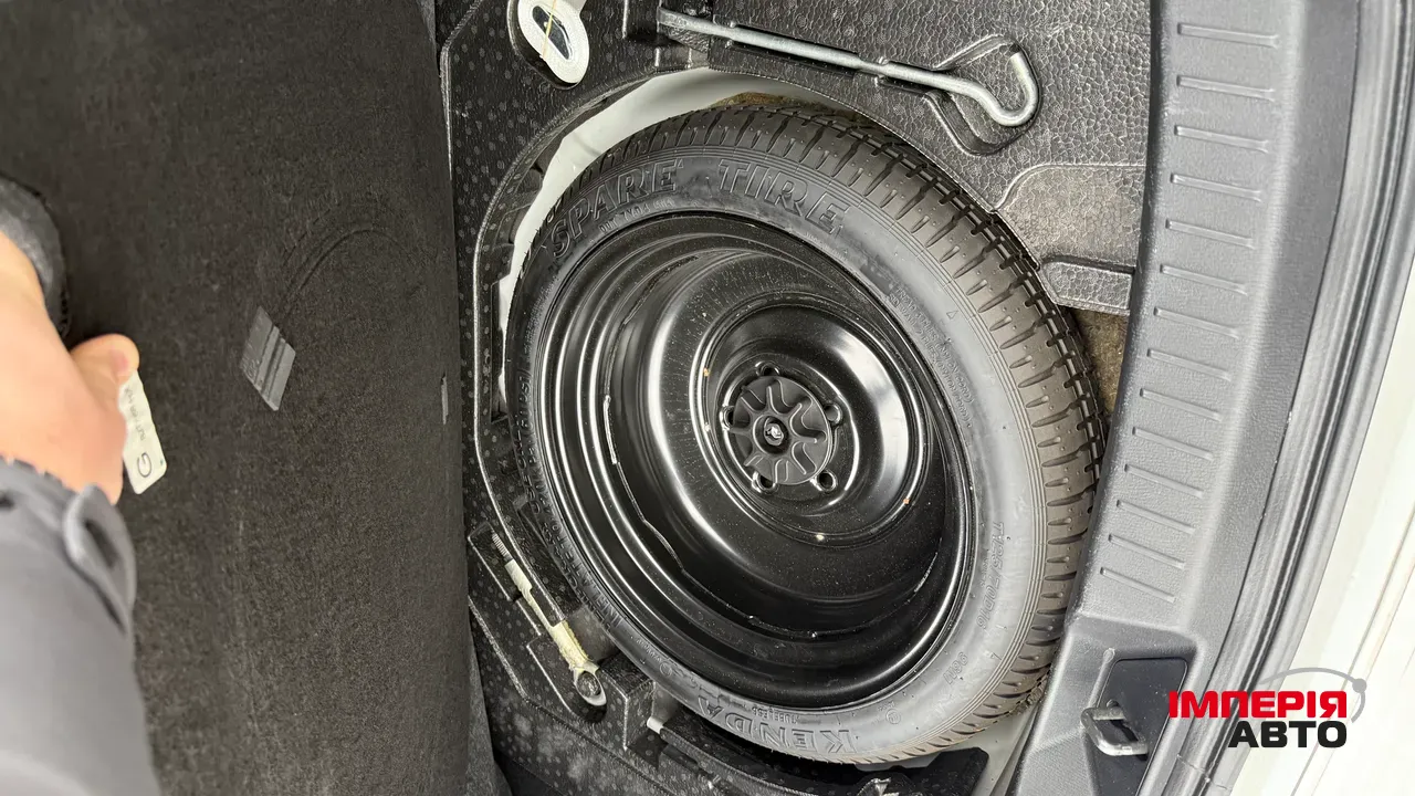 Mazda 3 - фото 12