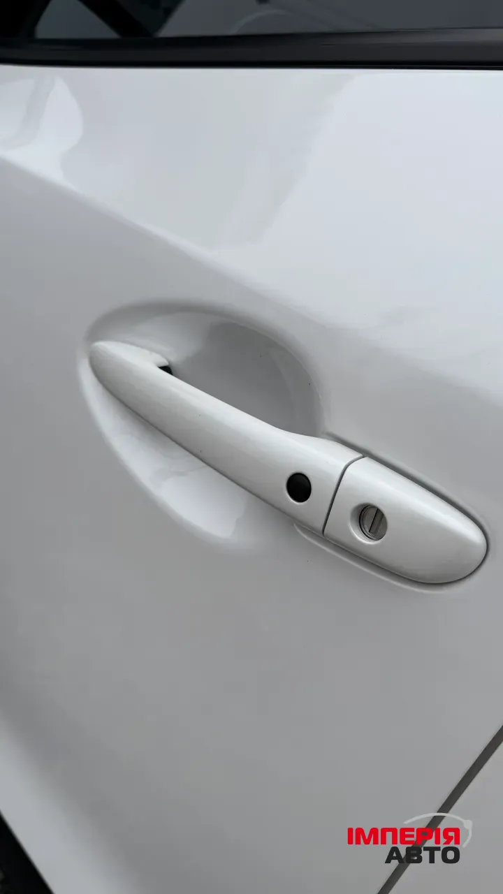 Mazda 3 - фото 10