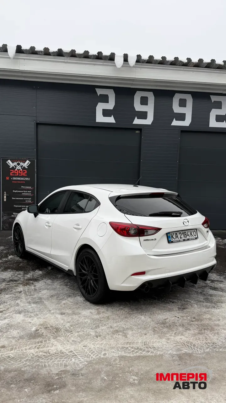 Mazda 3 - фото 5