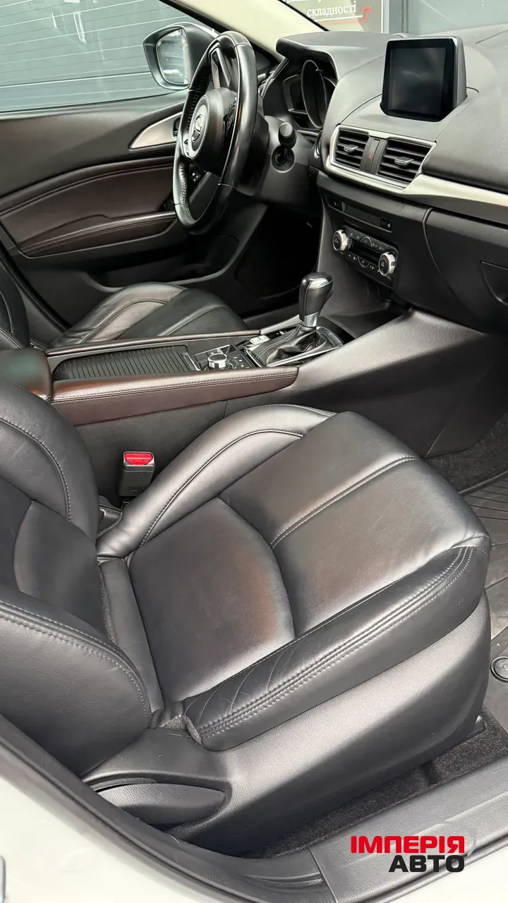 Mazda 3 - фото 21