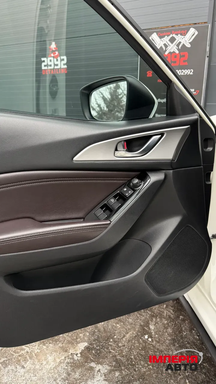 Mazda 3 - фото 19