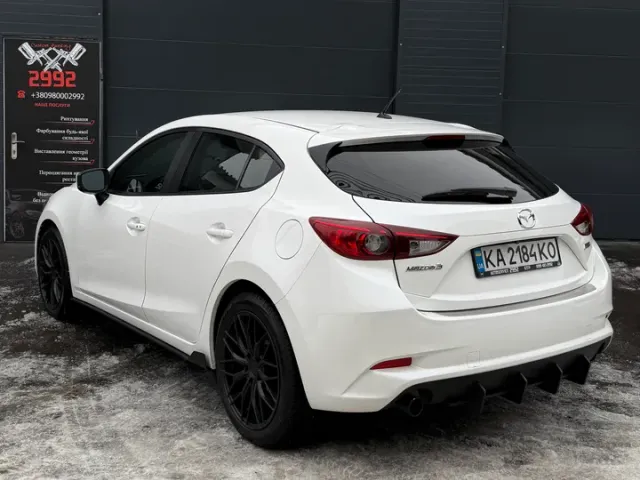 Mazda 3 - фото 5