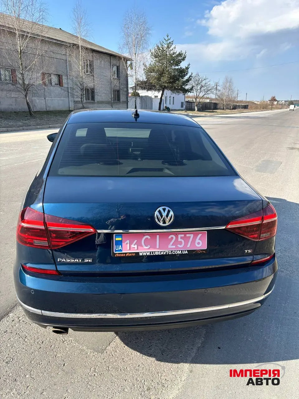 Volkswagen Passat - фото 7