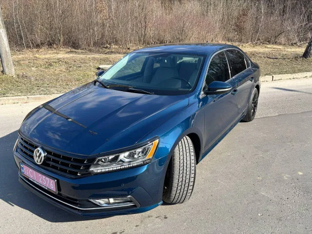 Volkswagen Passat - фото 4