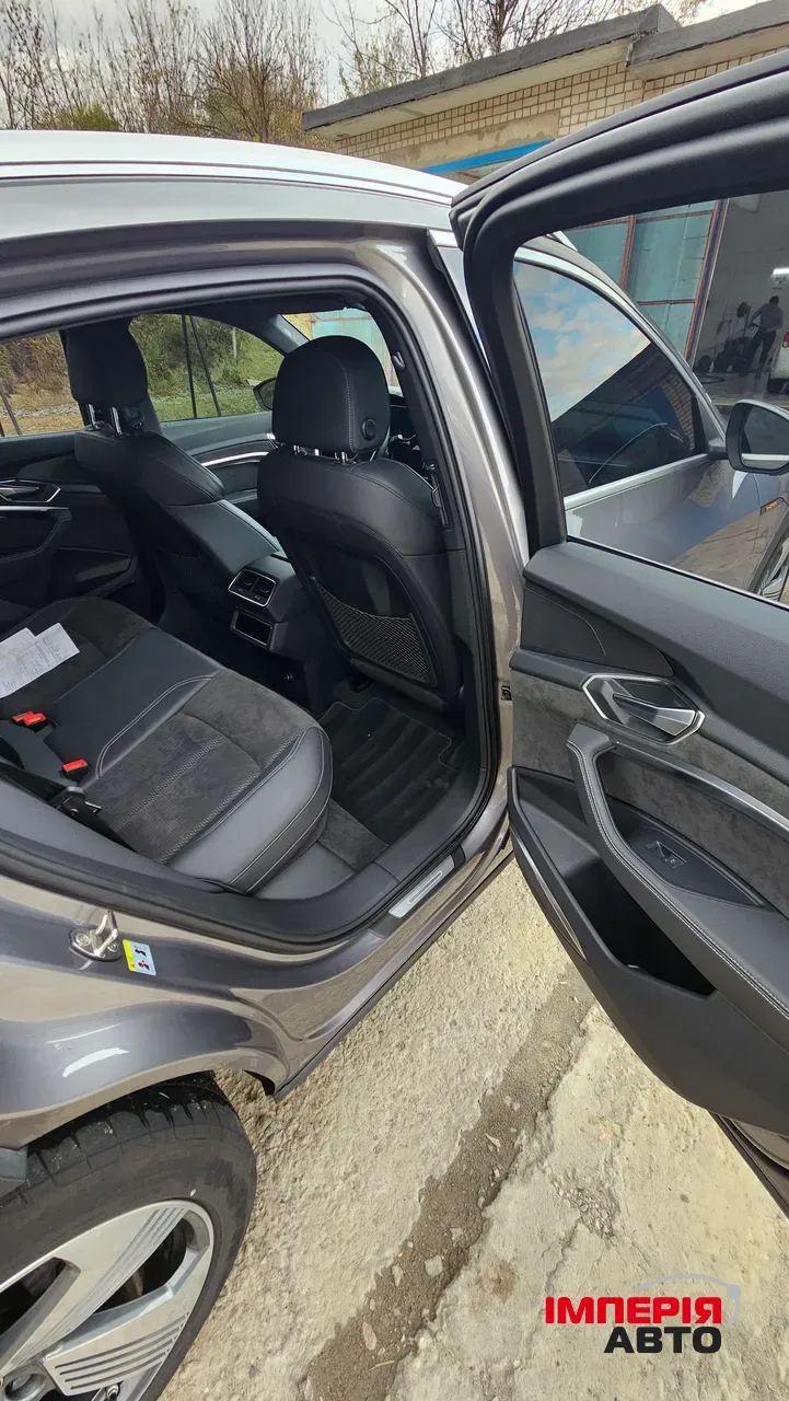 Audi e-tron Sportback - фото 9