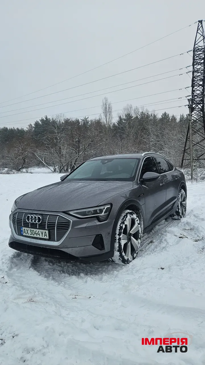 Audi e-tron Sportback - фото 2